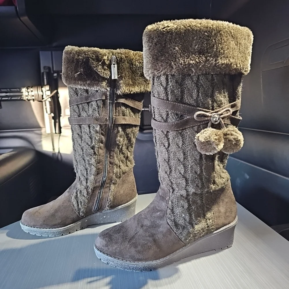 Michael Kors Kendall Update Brown Cable Knit Boots W/Pom Poms Size 5 EUC‎